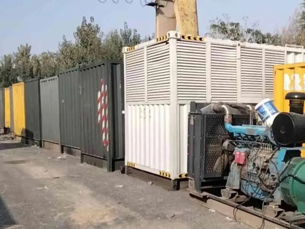 榕城200KW柴油发电机机组每小时油耗是多少？